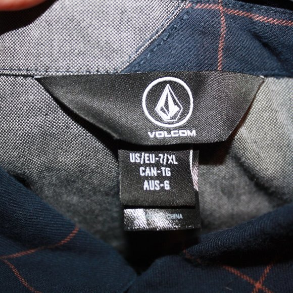 Boys Volcom Button Down 🌵 7/XL - Picture 5 of 6